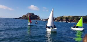 Reprise de la voile scolaire au centre nautique de Plougonvelin!
